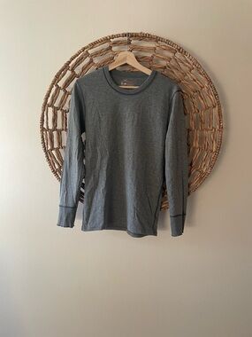 Men's Dark Gray Long Sleeve Crew Performance Tee